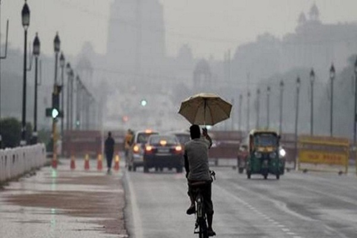 दिल्ली-एनसीआर में झमाझम बारिश, प्रदुषण का स्तर घटा
