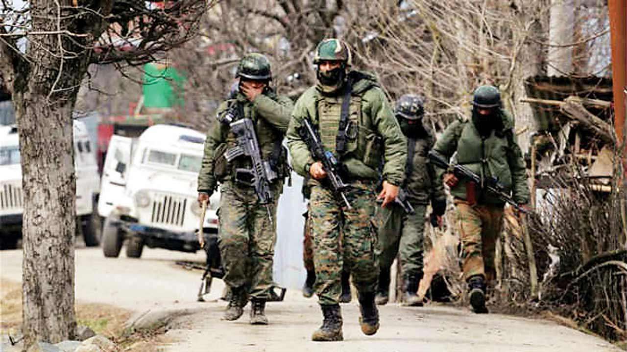 जम्मू कश्मीर में फिर आतंकी हमला, जानें अपडेट्स