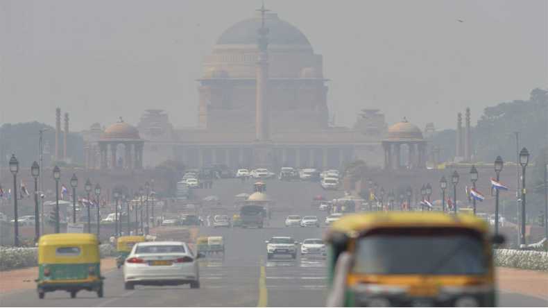 दिल्ली सरकार वायु प्रदूषण से निपटने के लिए आज सुप्रीम कोर्ट को लॉकडाउन का प्रस्ताव देगी